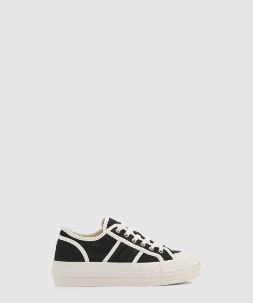 청키 스니커즈 816879